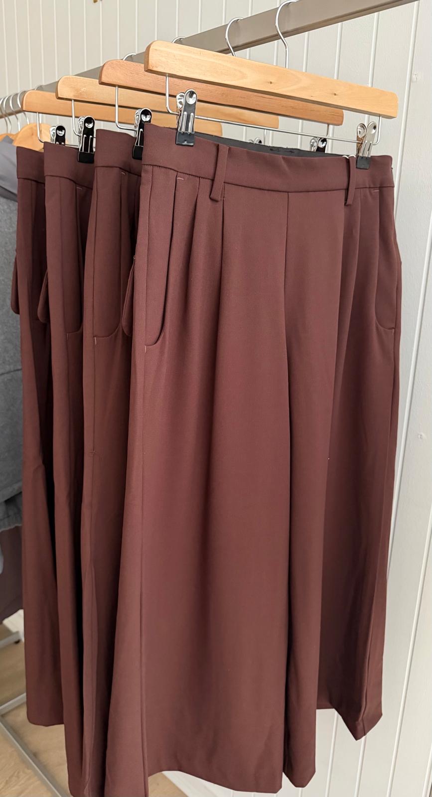 Creton Cronna Pant in Raisin