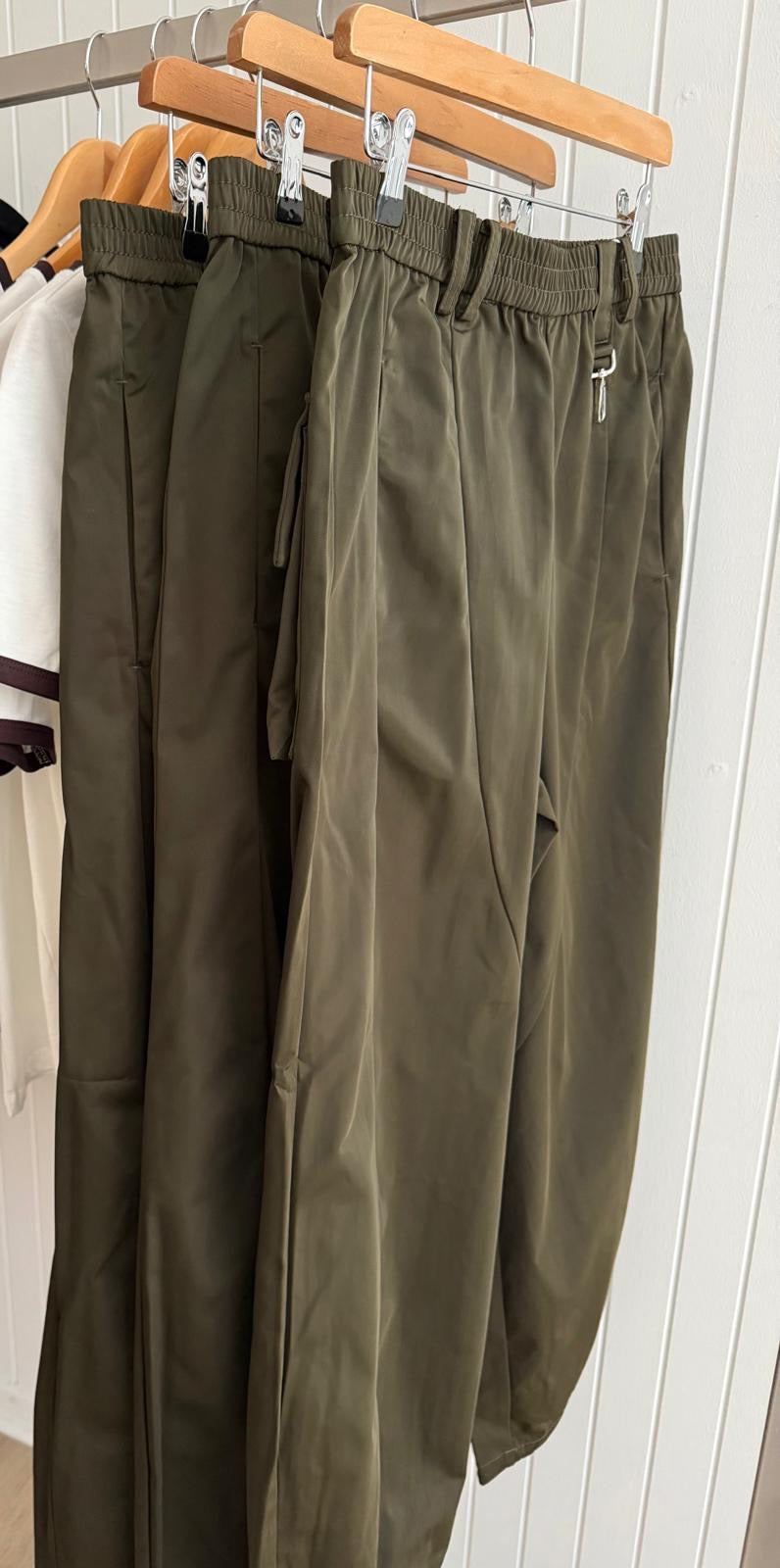 Creton Crdemi Pant in Olive Green