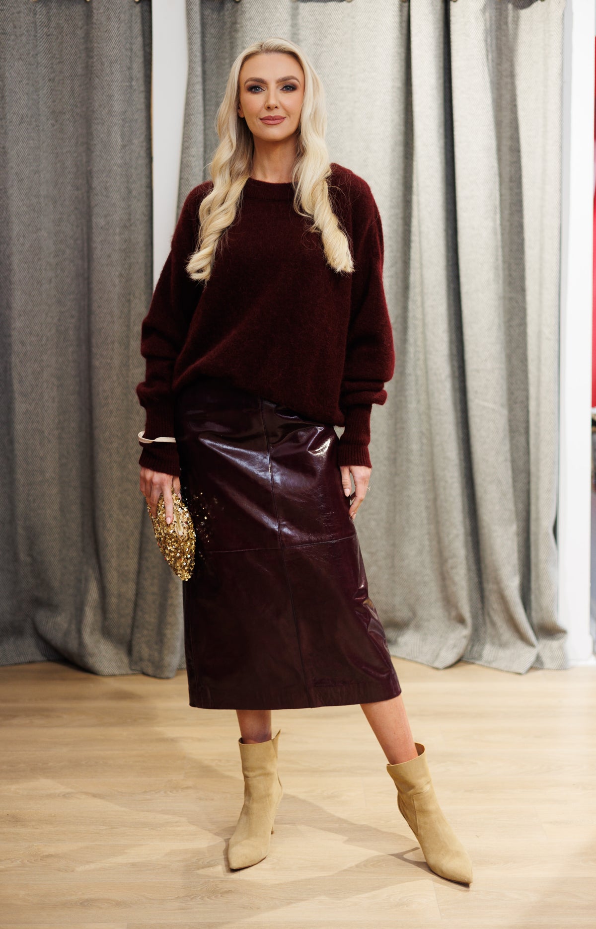 American Vintage Vitow Knit in Neon Bordeaux