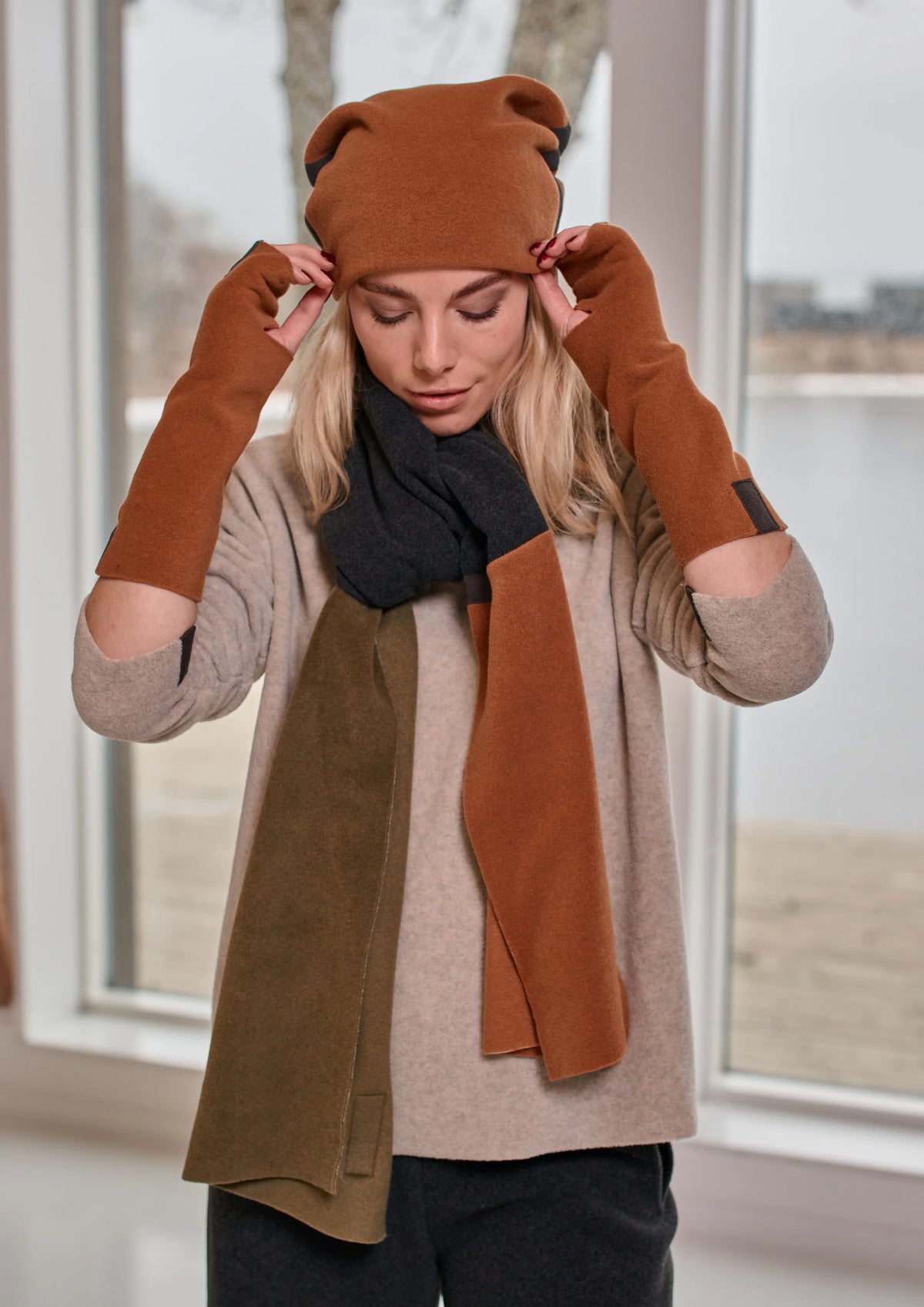 Henriette Steffensen Wrist Warmer In Rust