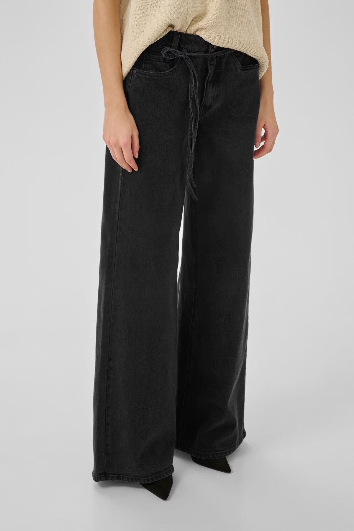 My Essential Wardrobe Karo Jean in Dark Grey Wash