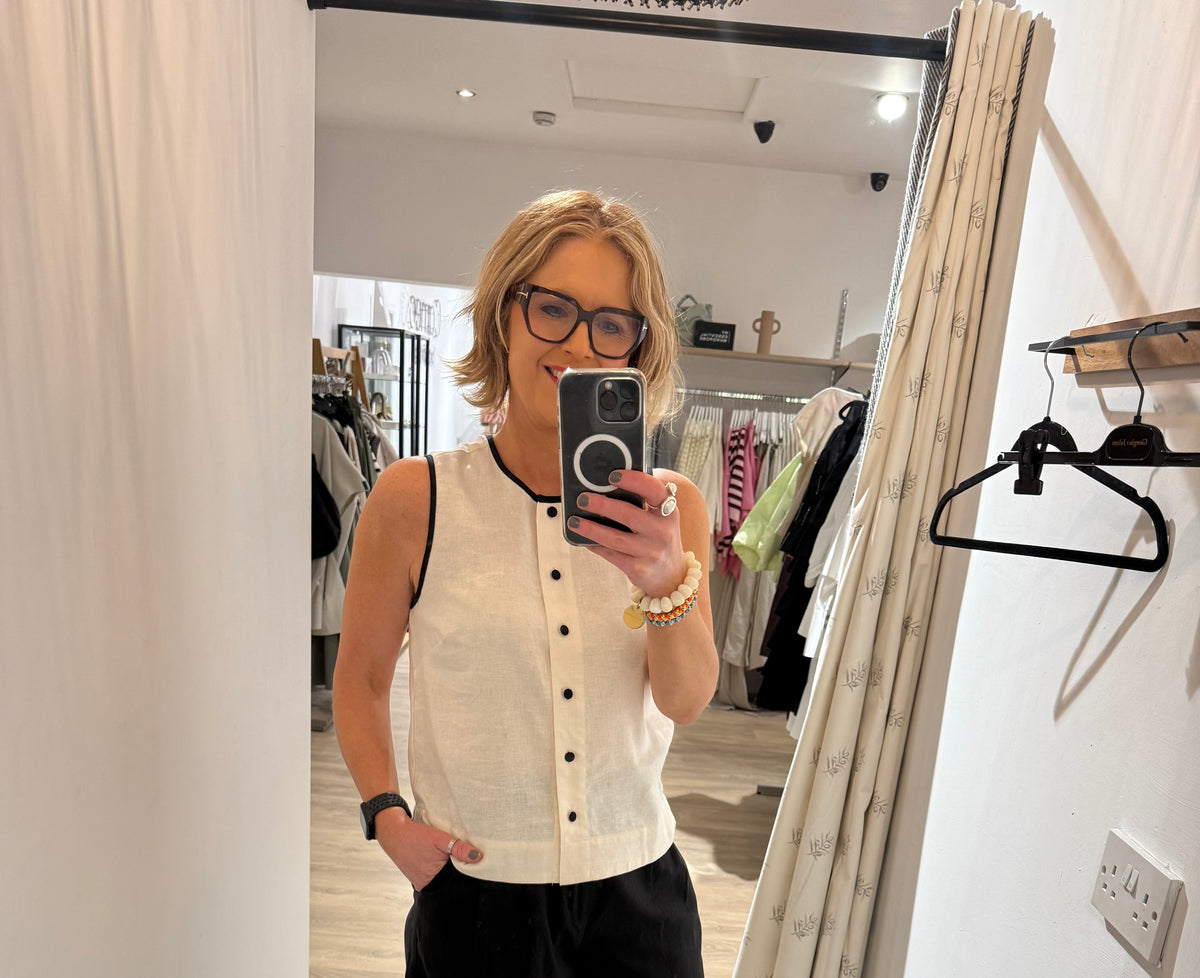 Numph Nualani Vest In Whitecap Gray