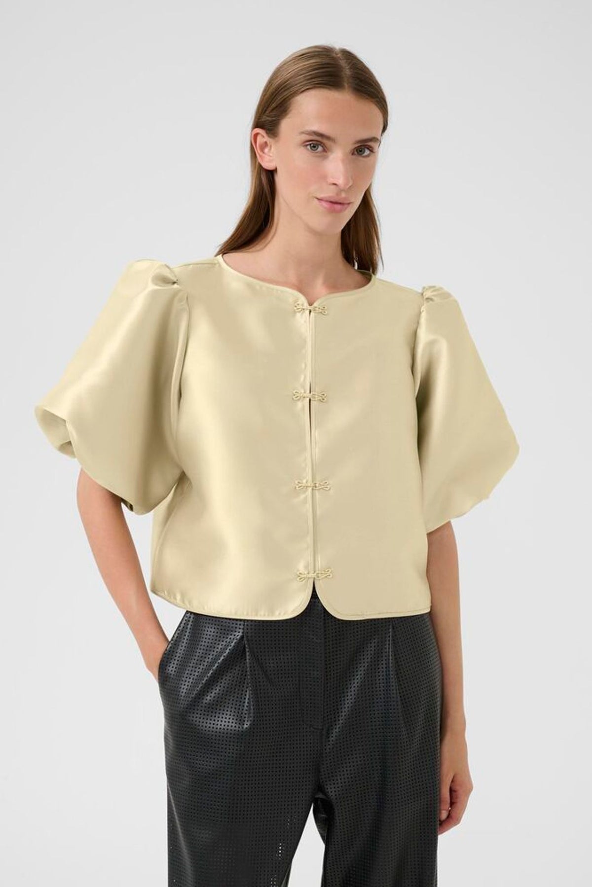 Karen By Simonsen Campbell Blouse In Oatmeal
