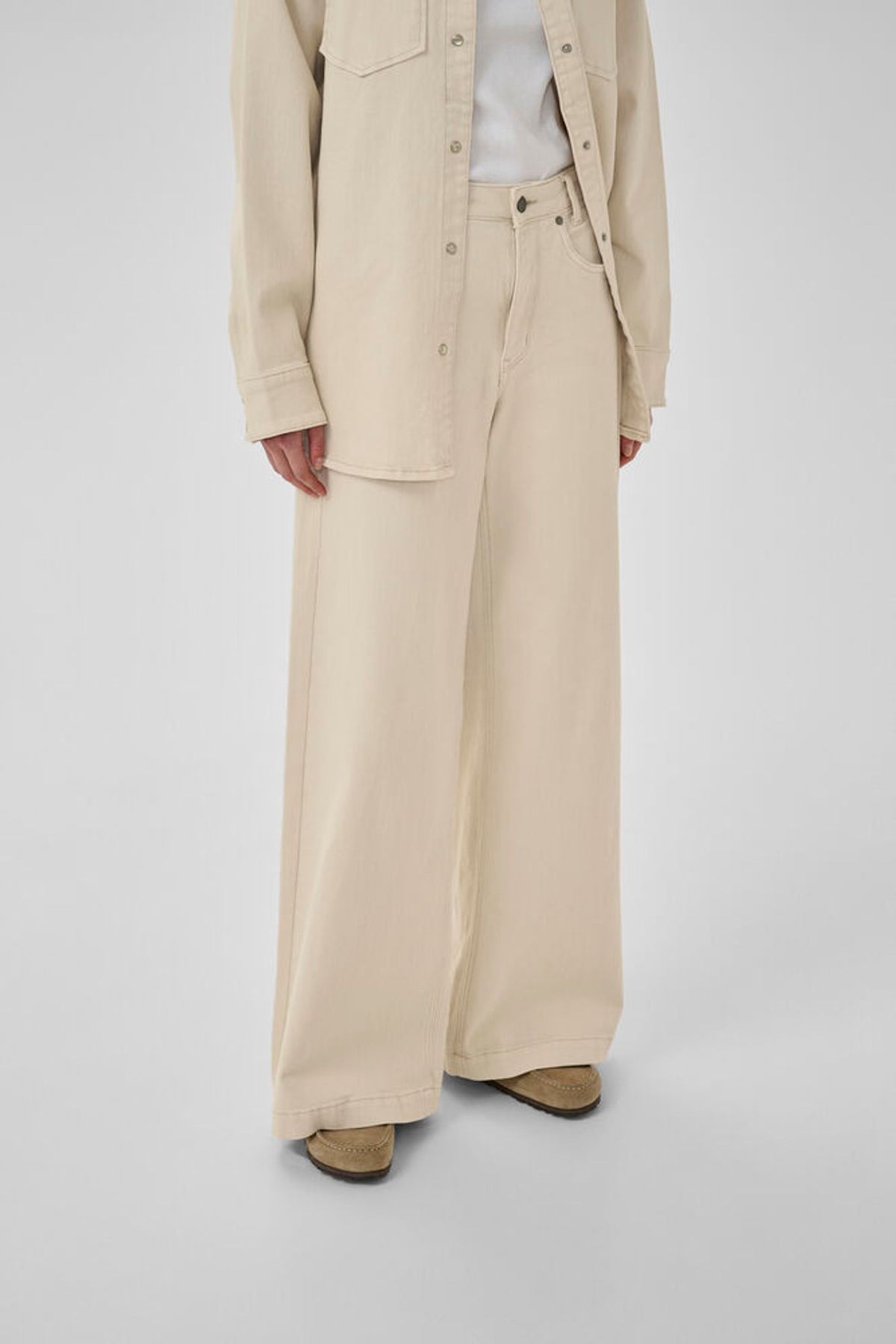 My Essential Wardrobe Dango 157 High X-Wide Jeans In Oatmeal