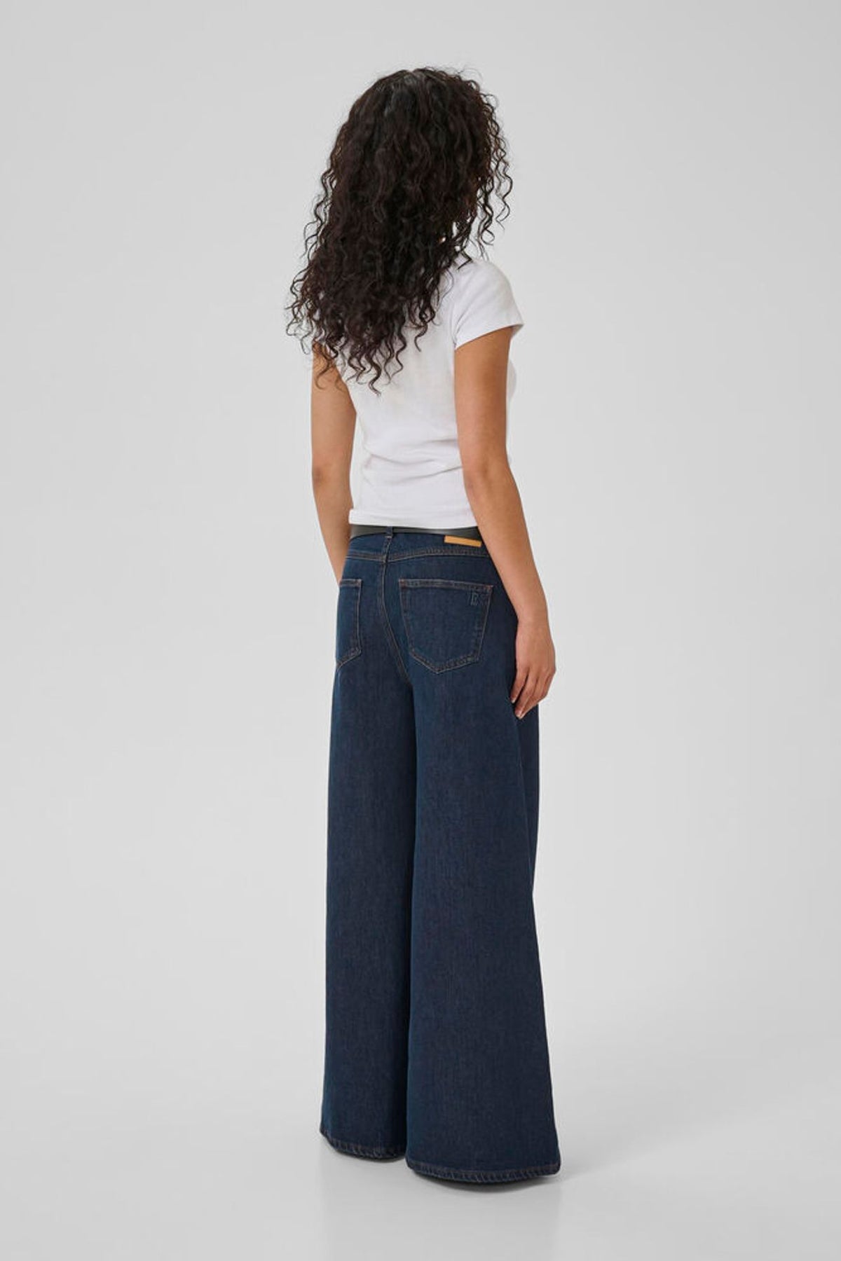 My Essential Wardrobe Dicte 139 High XX-Wide Jeans In Dark Blue Wash
