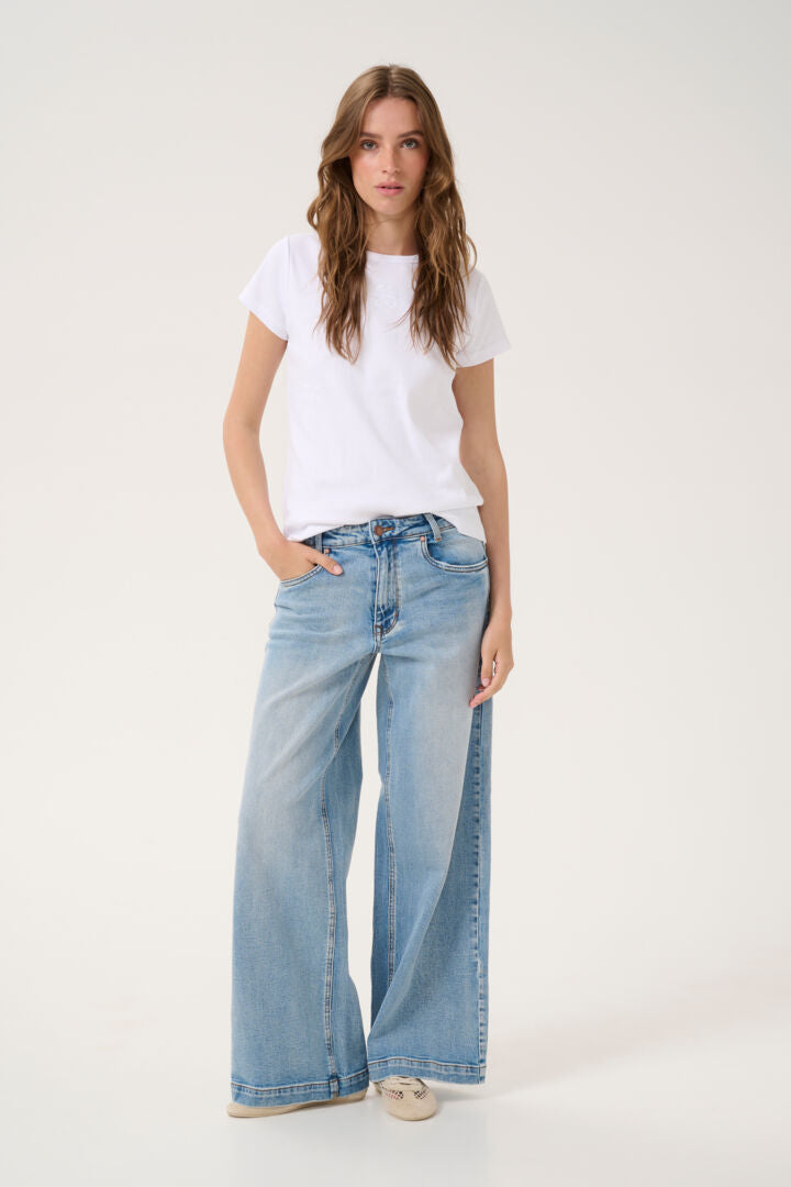 My Essential Wardrobe 144 High X-Wide Dango Jeans in Light Blue