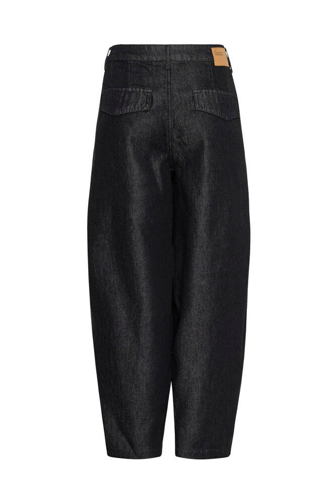 My Essential Wardrobe Kendel 181 Barrel Jean in Black Wash