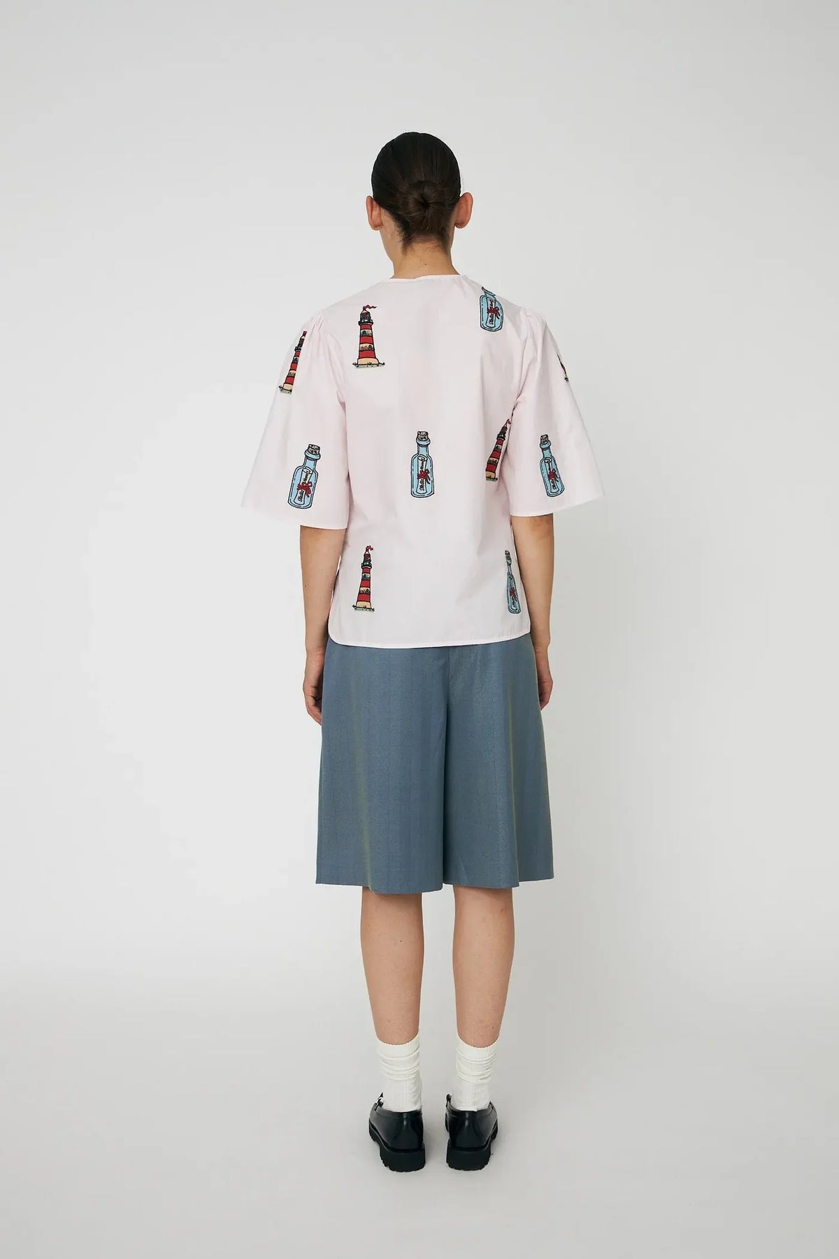 Stella Nova Embroidered Bow Shirt In Pale Pink