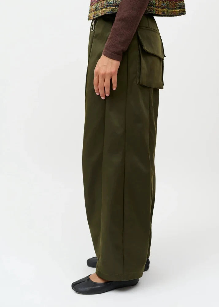 Creton Crdemi Pant in Olive Green