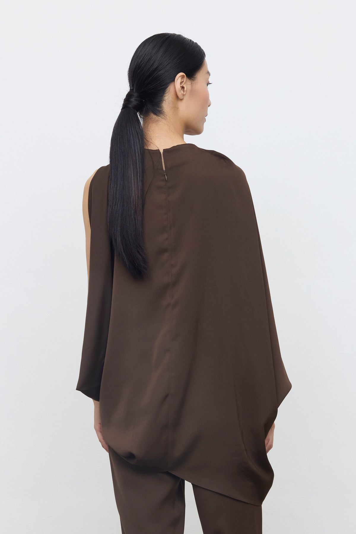 Eleh Cape Style Top in Chocolate 260063