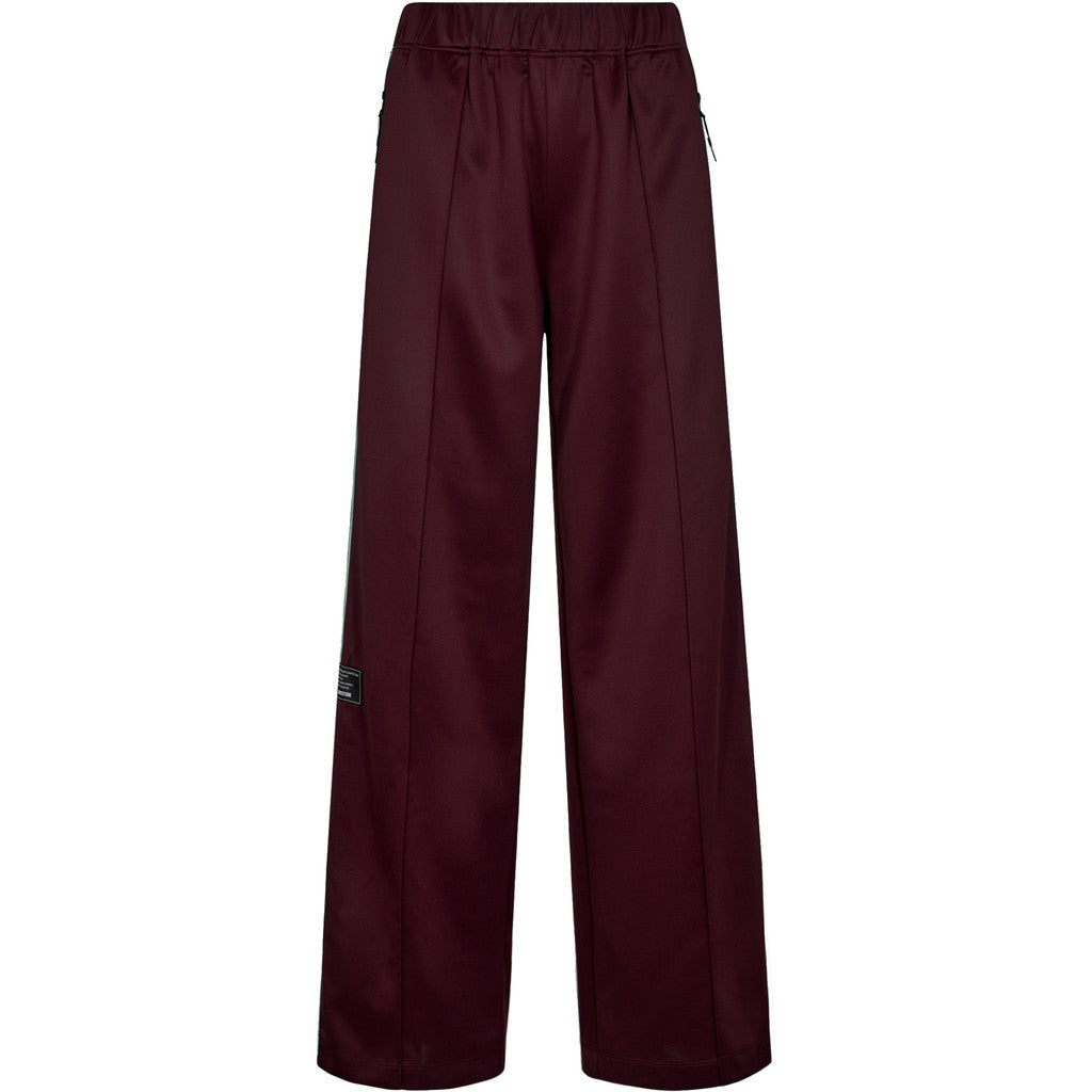 Haute L'amite Baggy Track Pant In Wine