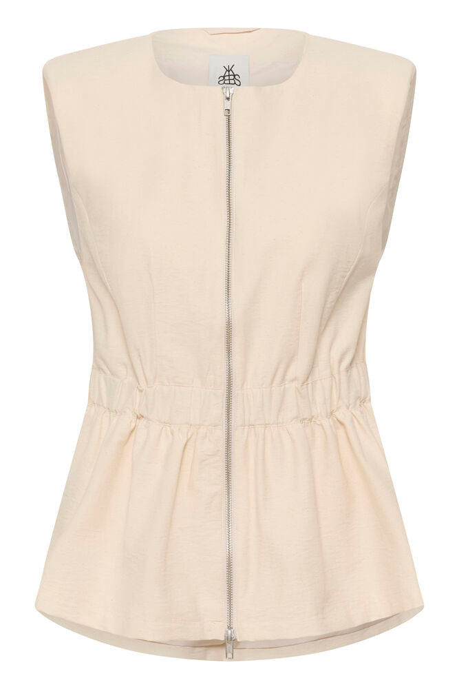 Karen By Simonsen Emery Waistcoat In Egret