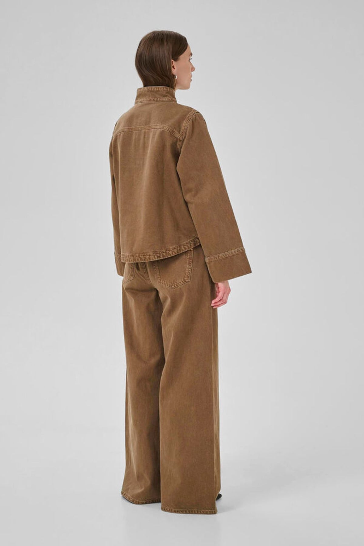 My Essential Wardrobe Abby Top in Tobacco Brown