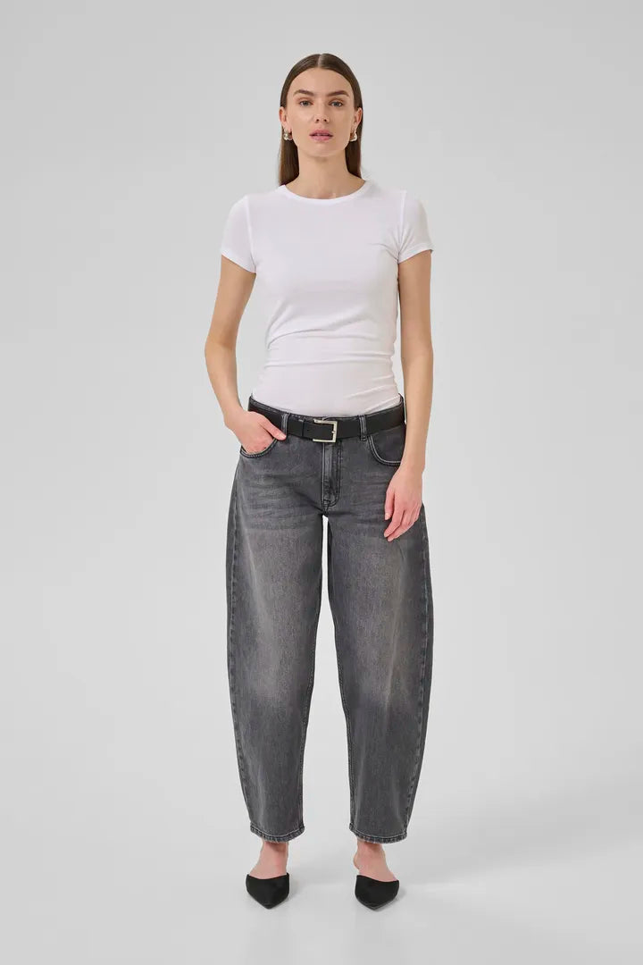 My Essential Wardrobe Balloo Barrel Jean in Dark Grey