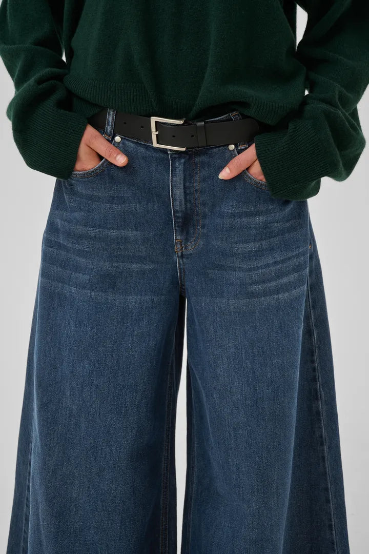 My Essential Wardrobe Dicte Jean in Dark Blue Wash