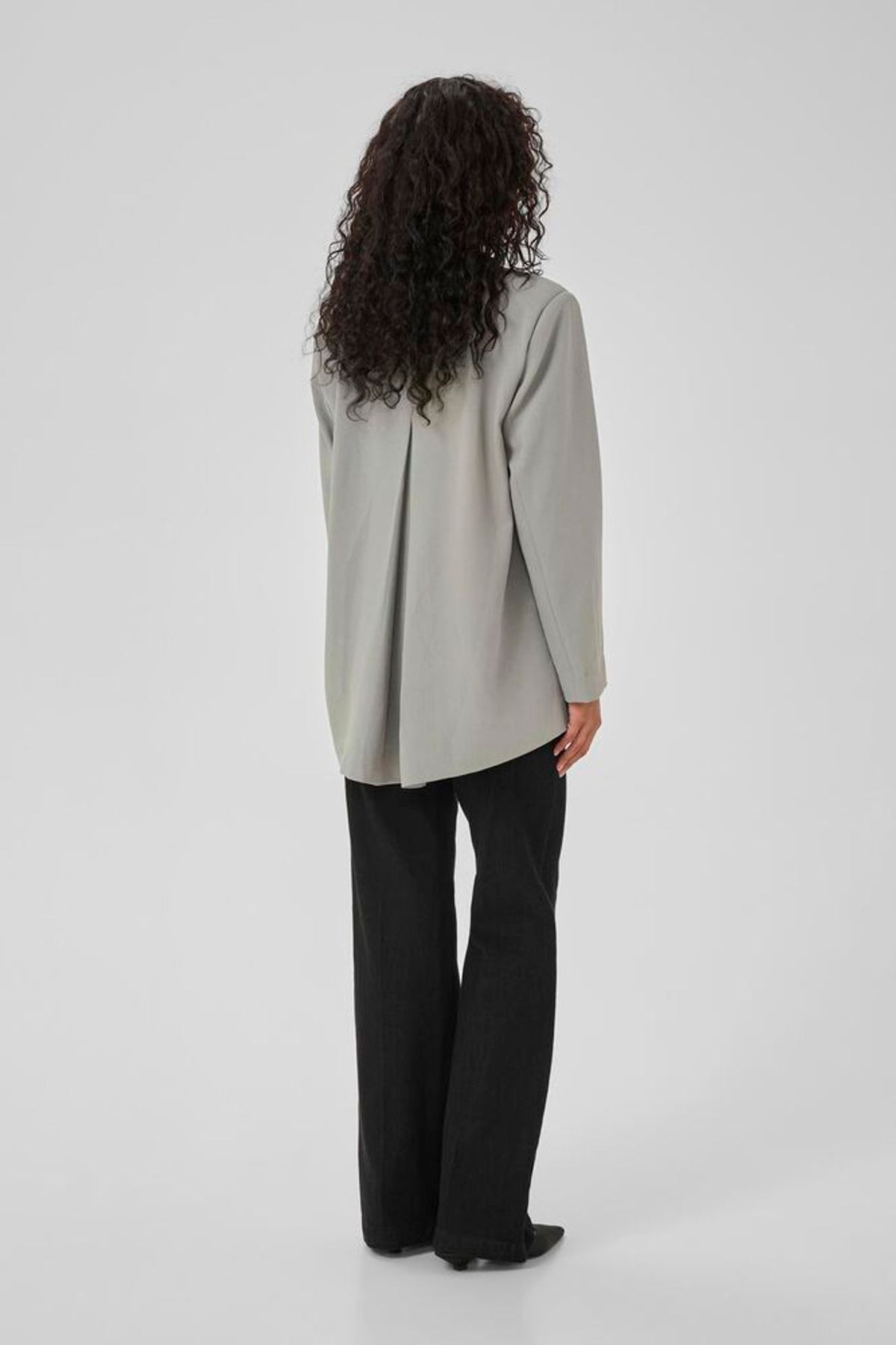 My Essential Wardrobe Disa Emmy Blazer in Moon Mist