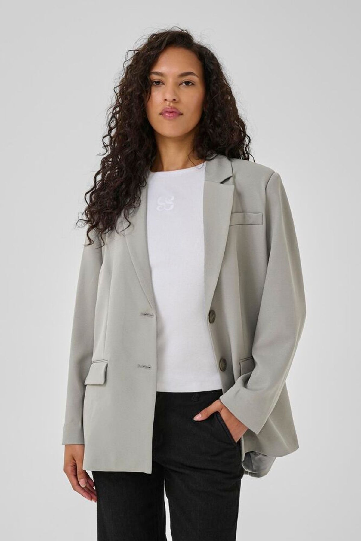My Essential Wardrobe Disa Emmy Blazer in Moon Mist