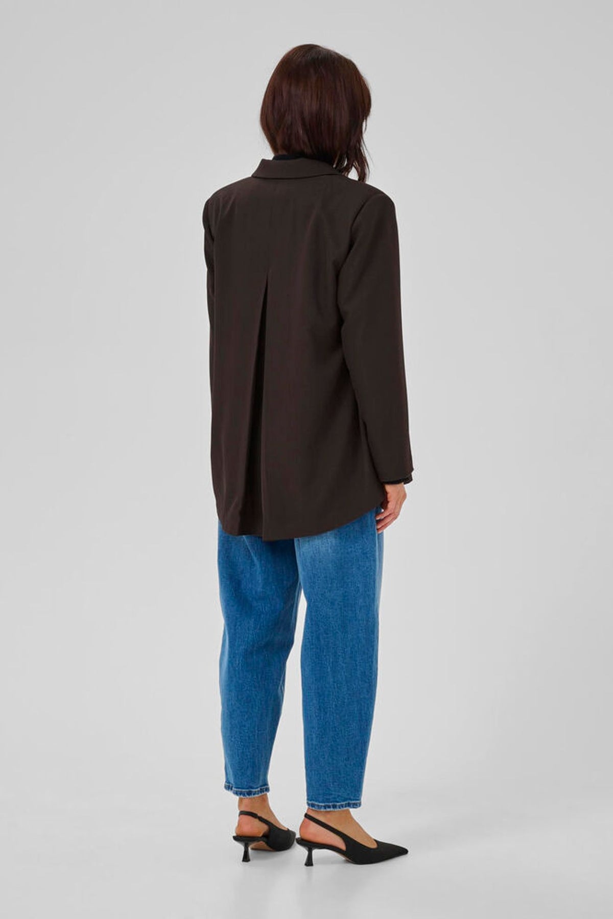 My Essential Wardrobe Disa Emmy Blazer in Expresso