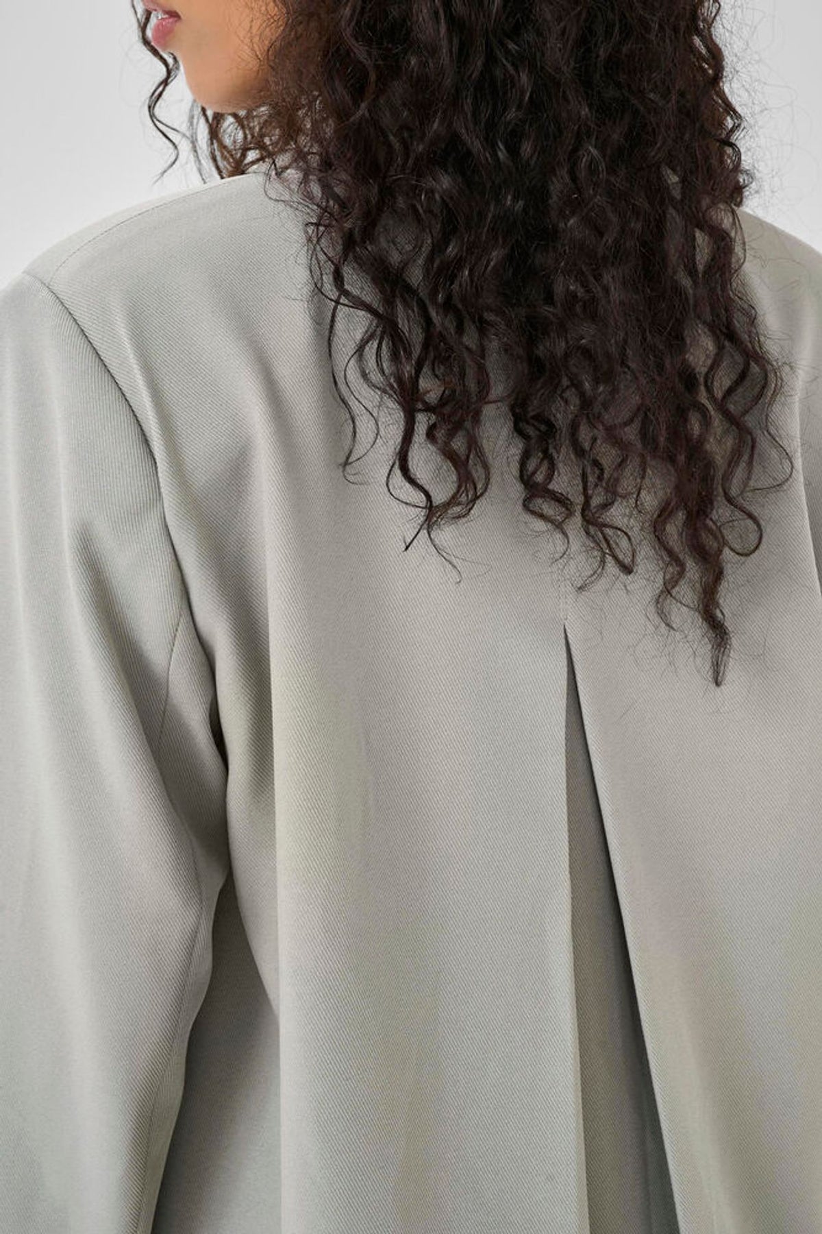 My Essential Wardrobe Disa Emmy Blazer in Moon Mist