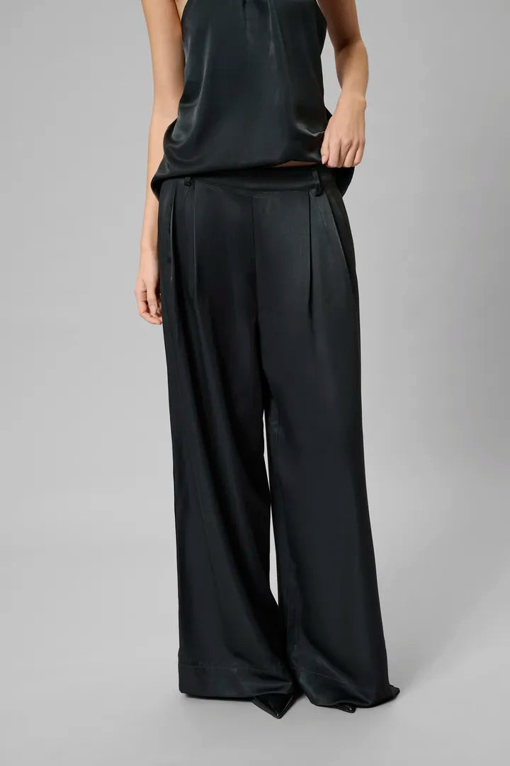My Essential Wardrobe Estelle Wide Trousers in Asphalt