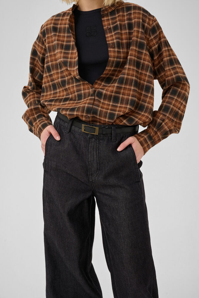 My Essential Wardrobe Kendel 181 Barrel Jean in Black Wash