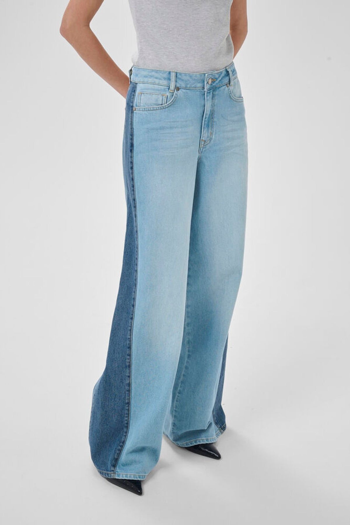 My Essential Wardrobe Lise 139 High Mixed X-Wide Jeans In High Blue / Blue Wash