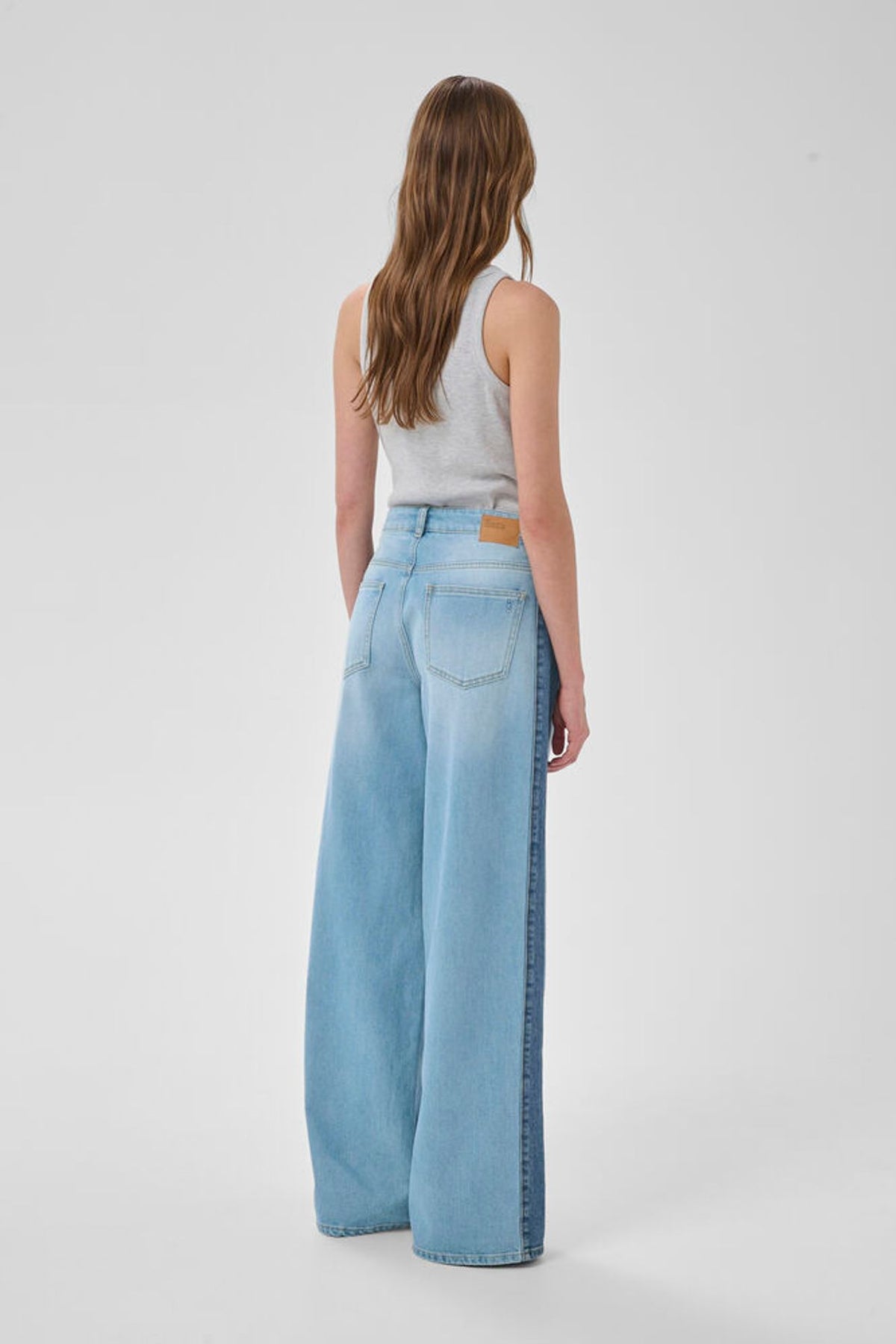 My Essential Wardrobe Lise 139 High Mixed X-Wide Jeans In High Blue / Blue Wash