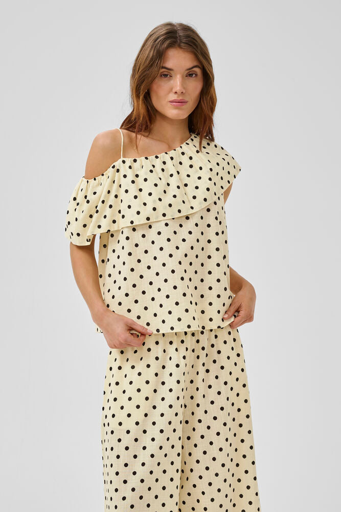 My Essential Wardrobe Nada Florence Blouse In Lemon Icing With Dots