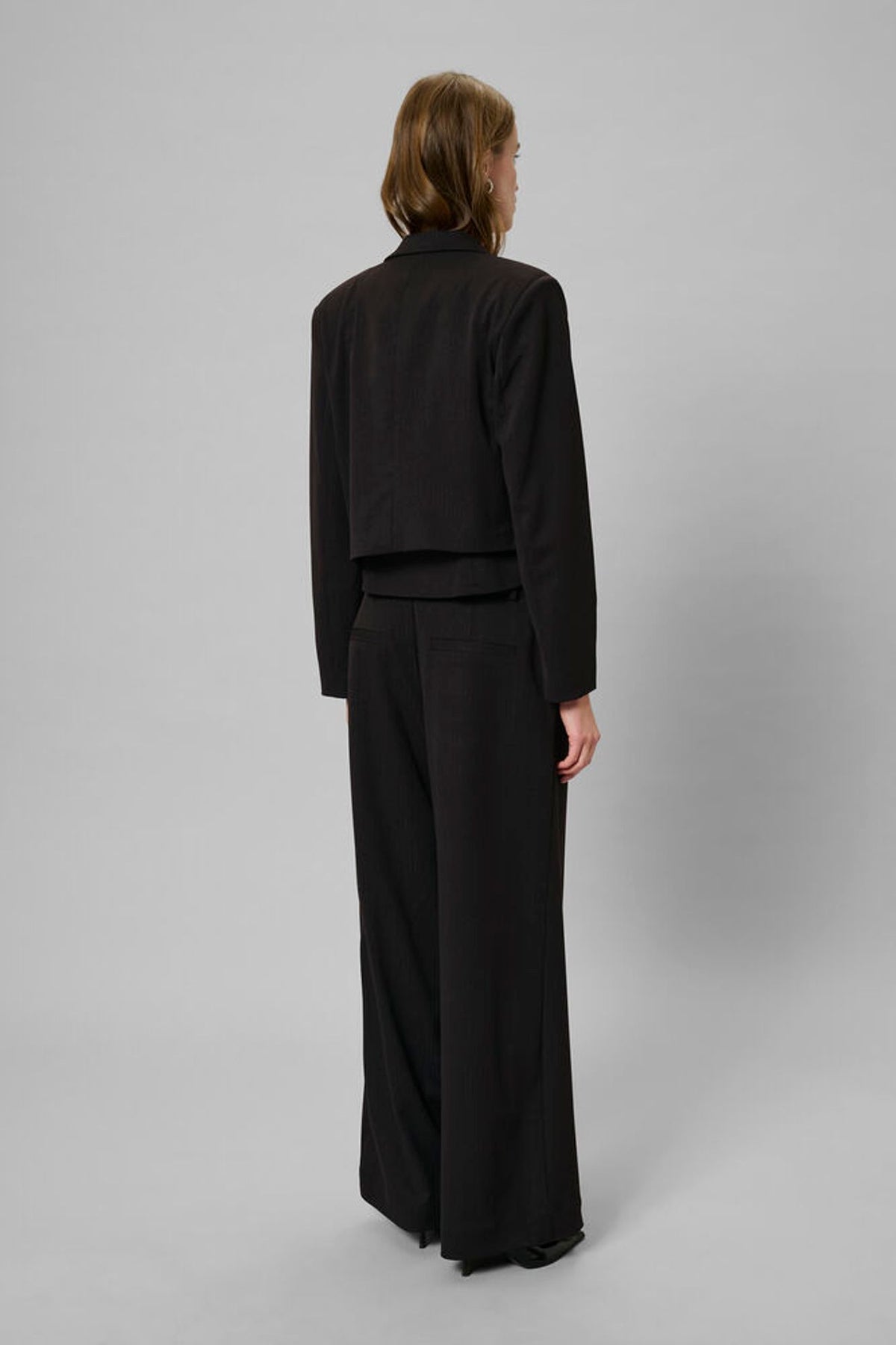 My Essential Wardrobe Reece Short Blazer In Black