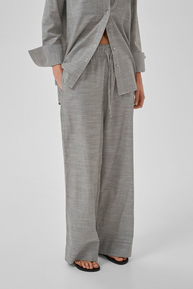 My Essential Wardrobe Skye Wide Pant In Forest Night Striped