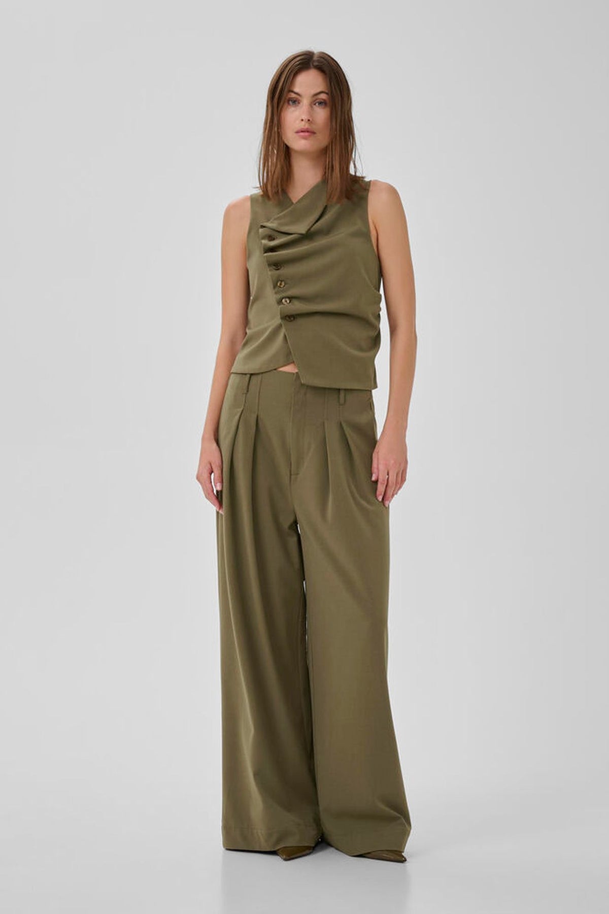My Essential Wardrobe Have Sille High Wide Pant in Capers Green