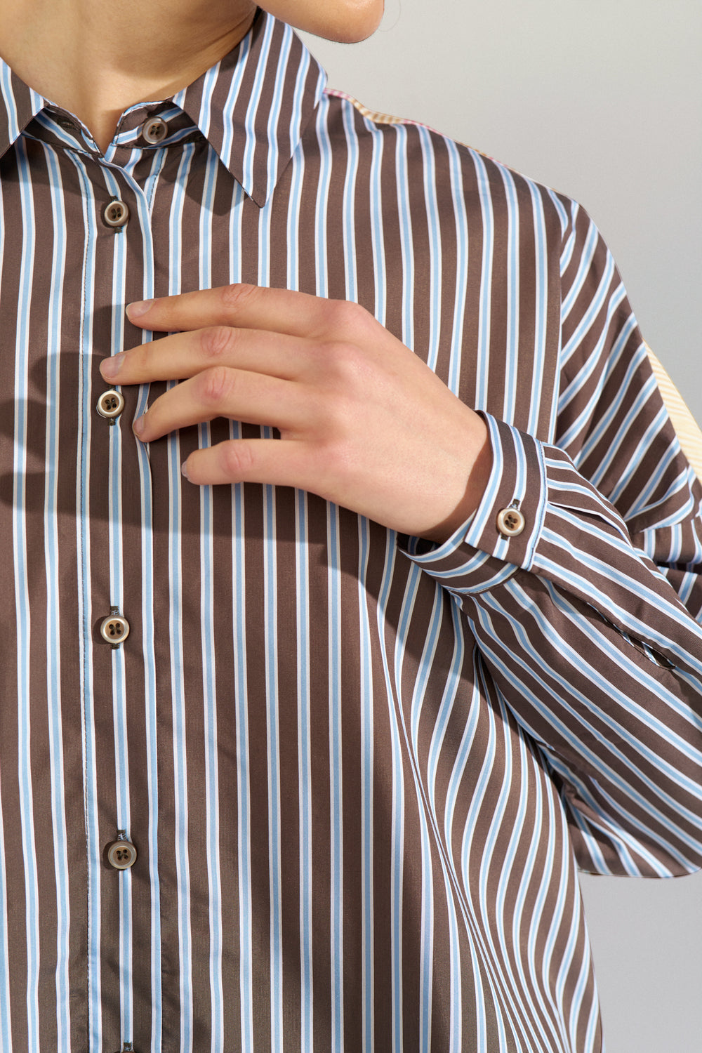 Numph Nuhighland Boxy Shirt in Calla Green