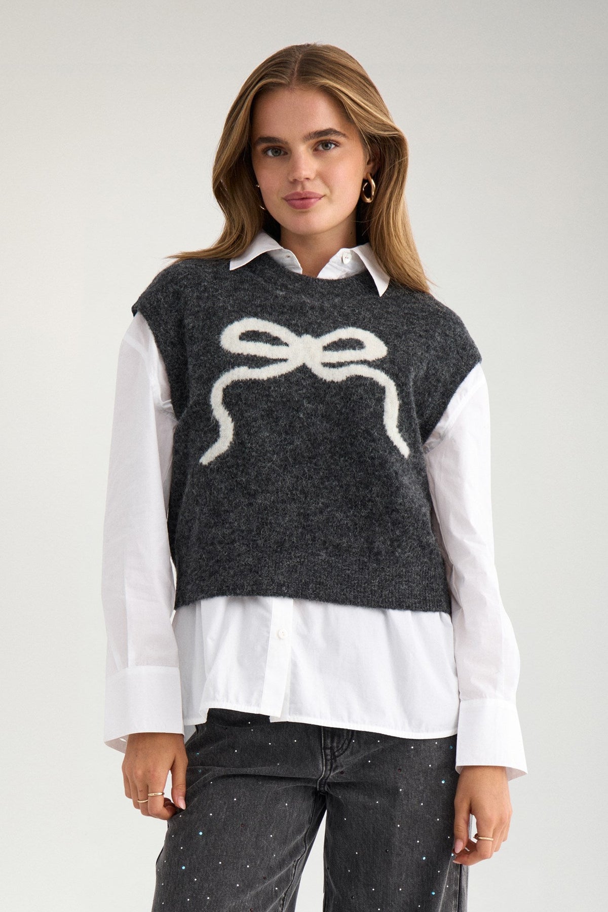 Numph Nuriette Bow Vest in Dark Grey Melange