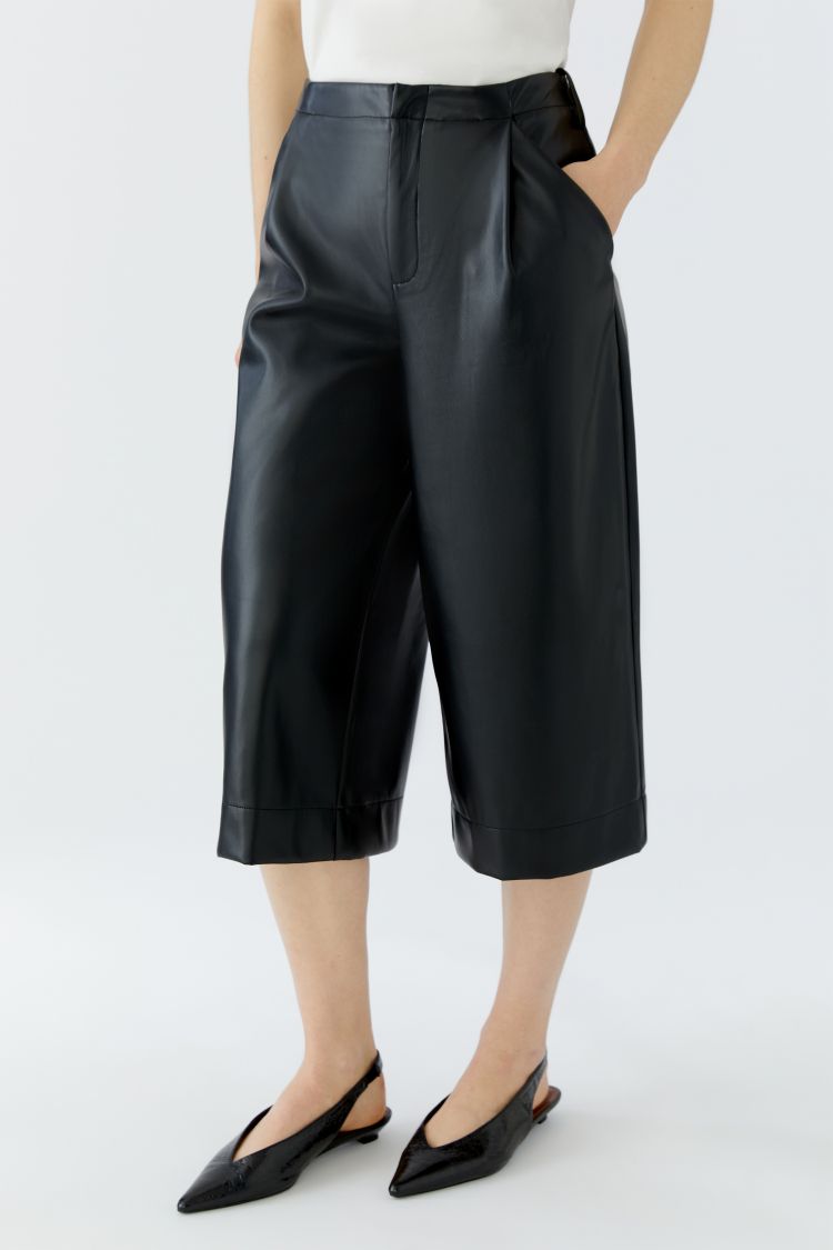 Oui Faux Leather Pant in Black 94127