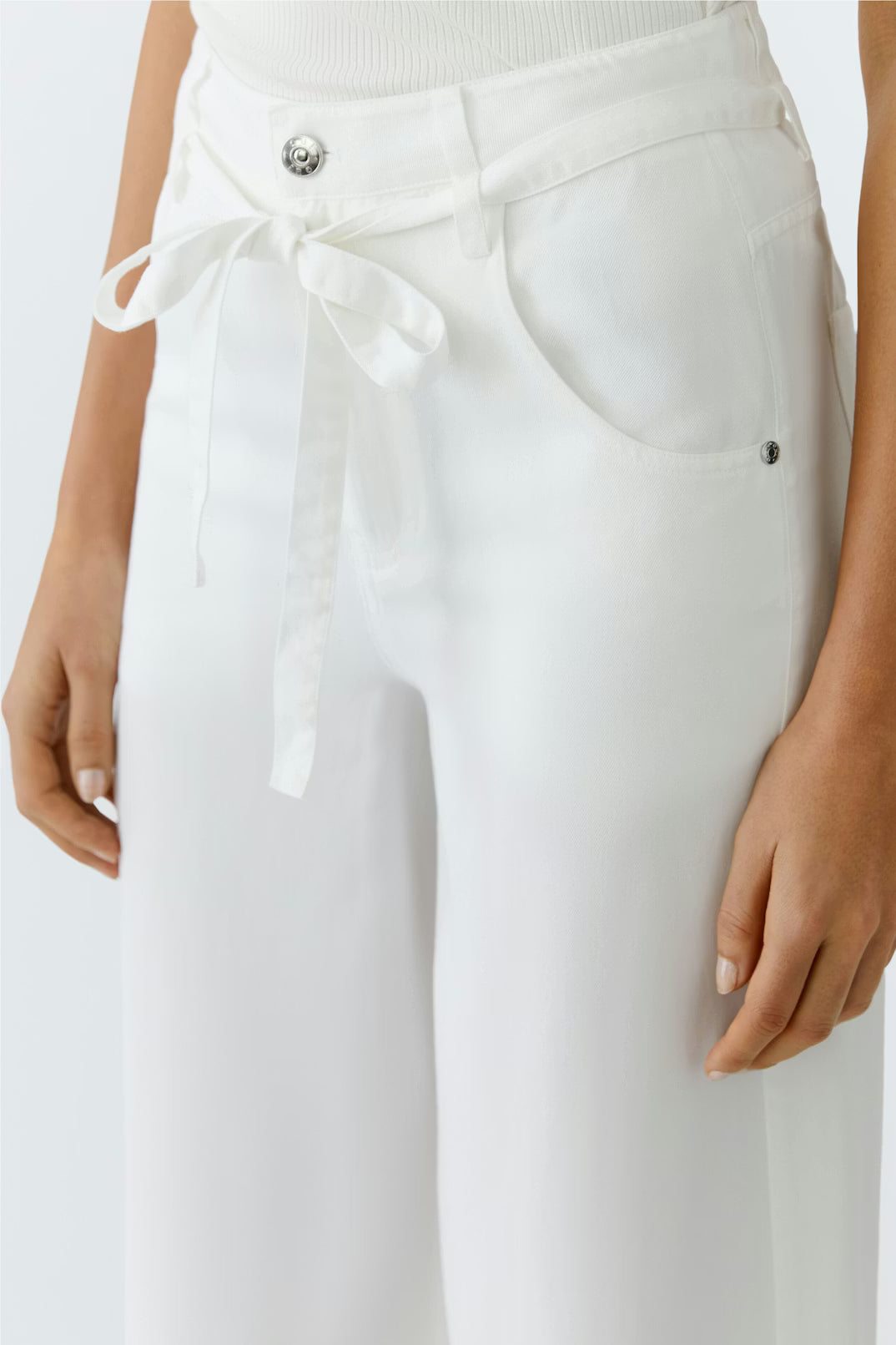 Oui High Rise Long Shorts In Optic White