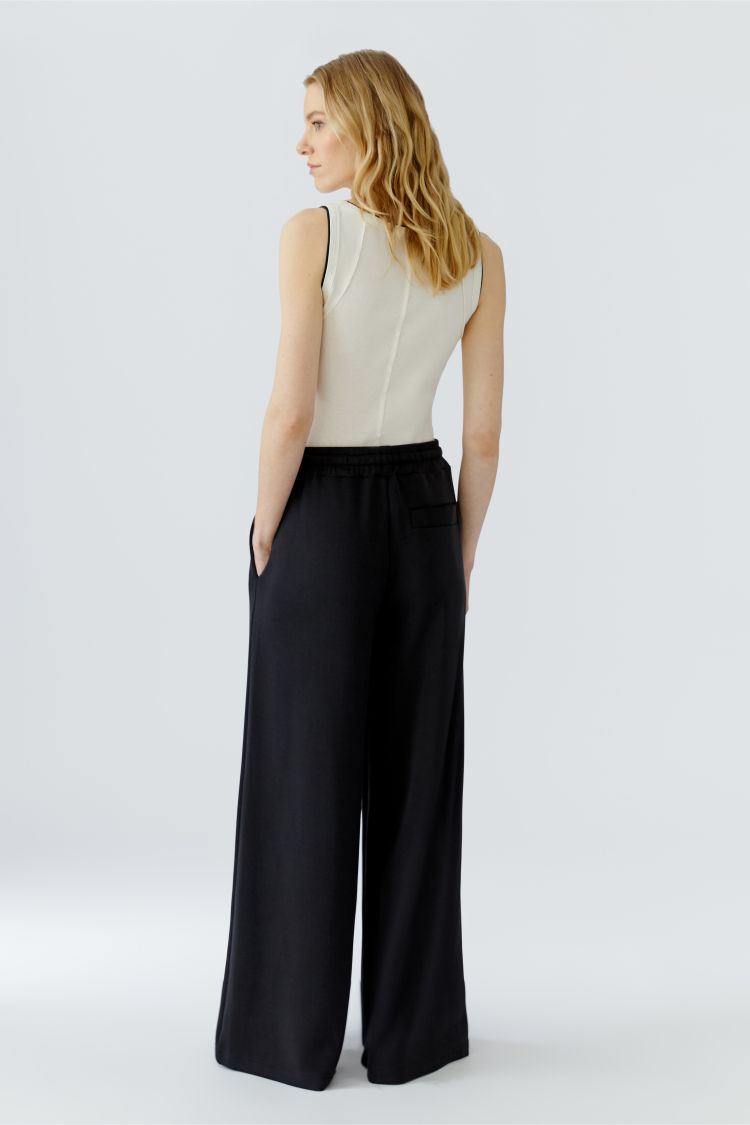 Oui Wide Casual Trouser in Black 98665