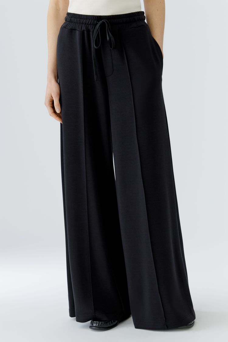 Oui Wide Casual Trouser in Black 98665