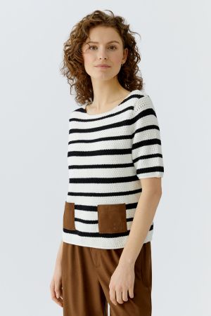 Oui Short Sleeve Pullover in White And Black