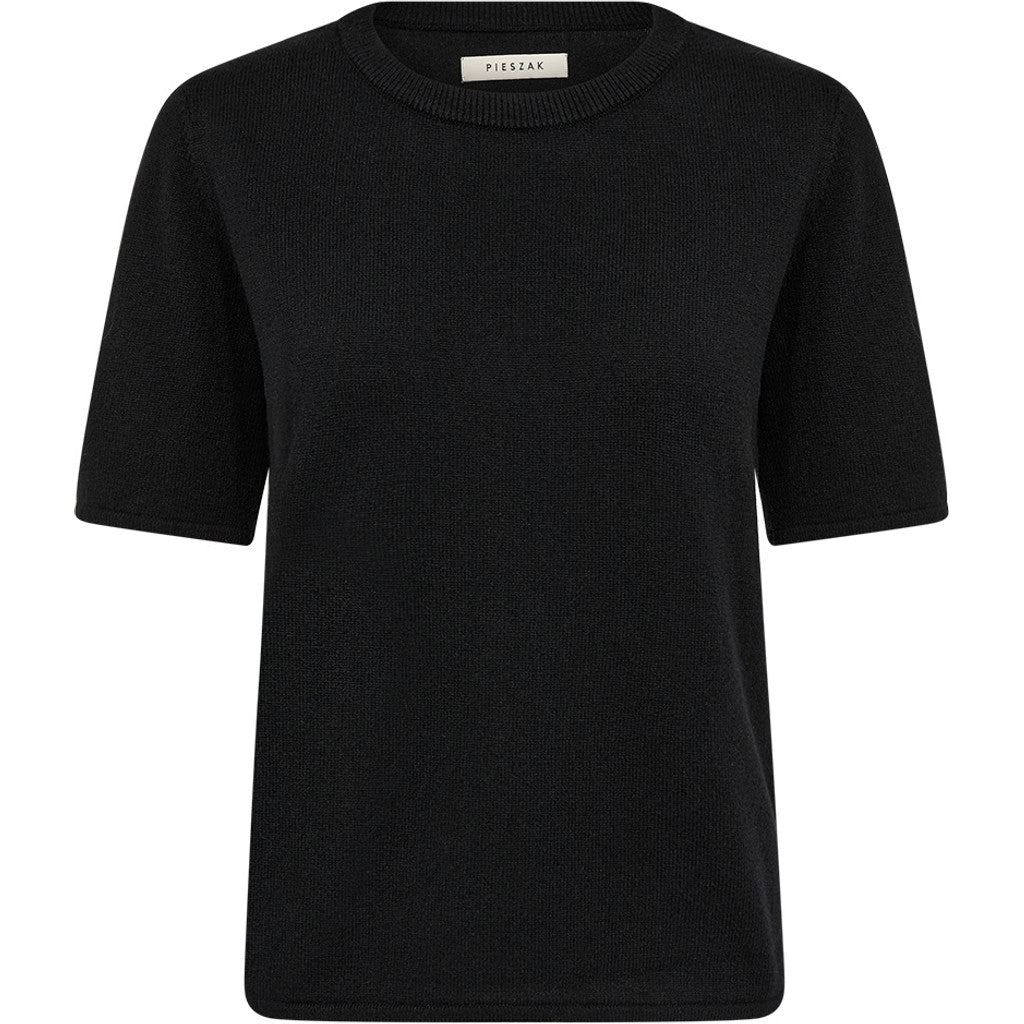 Pieszak Abby Slim Fit Top in Black