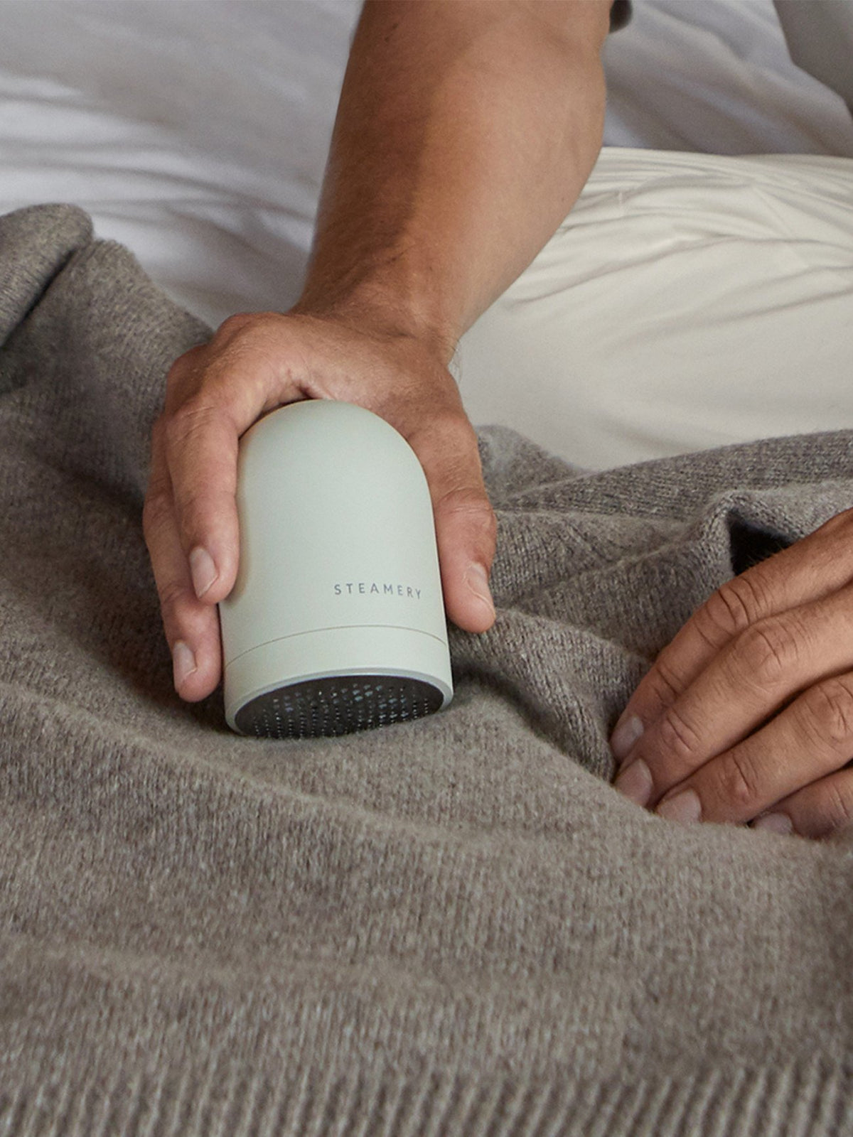 Steamery Pilo 2 Fabric Shaver In Sand