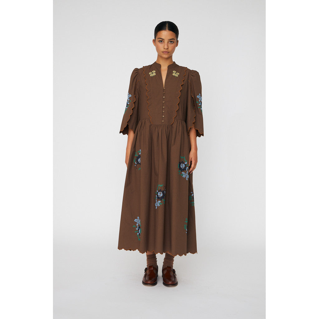 Stella Nova Embroidered Loose Midi Dress in Brown